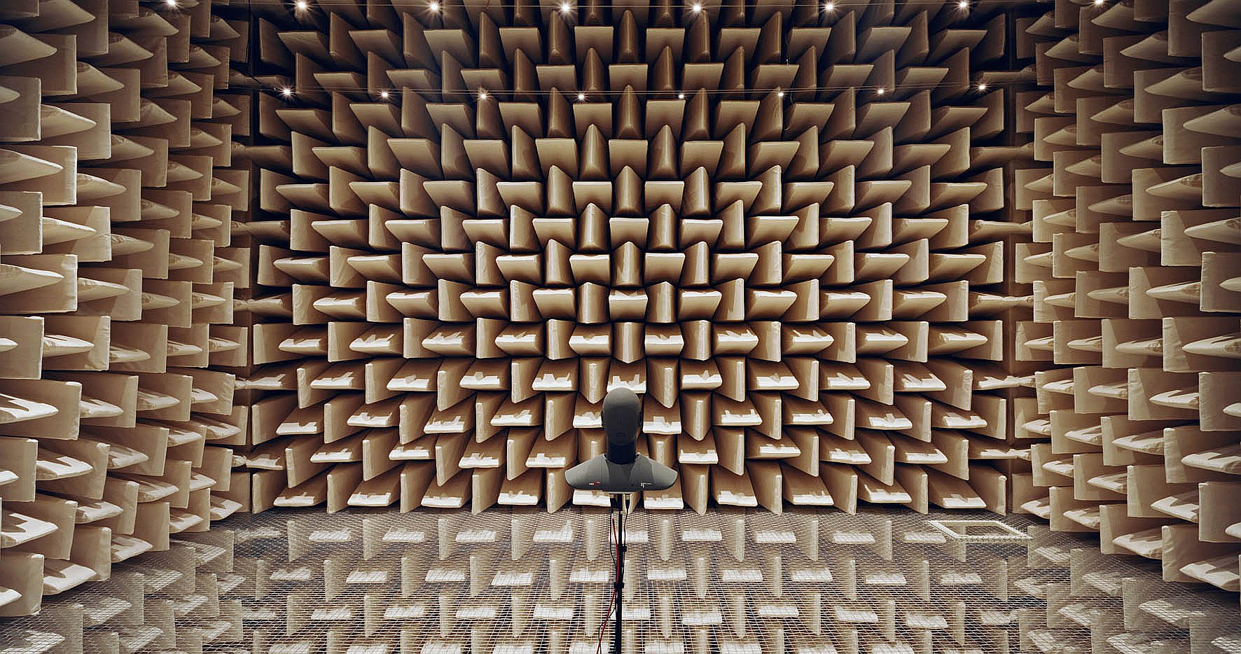 Anechoi room, Engineering Acoustics, TU Berlin